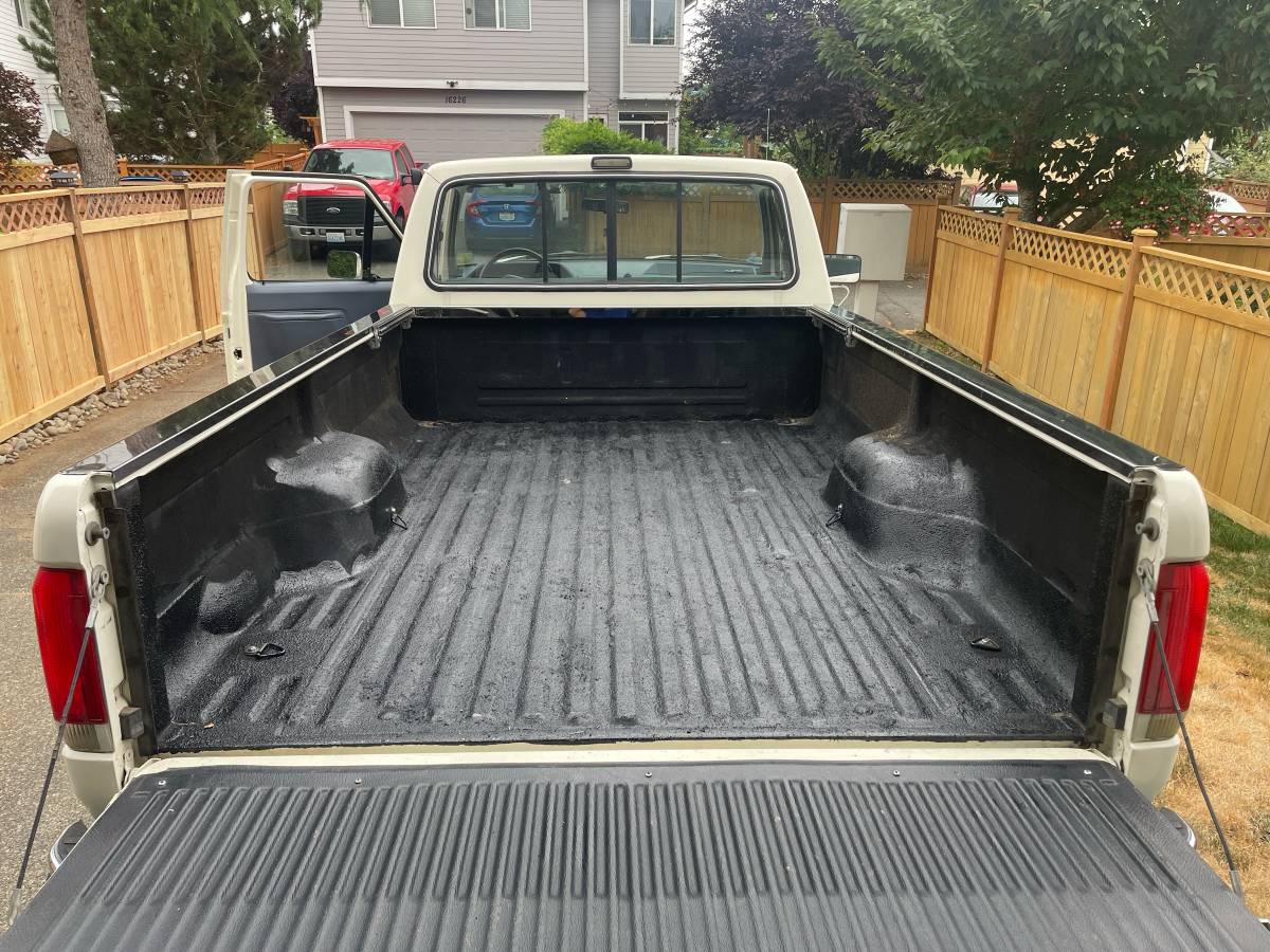 Ford-f-150-1989-white-20