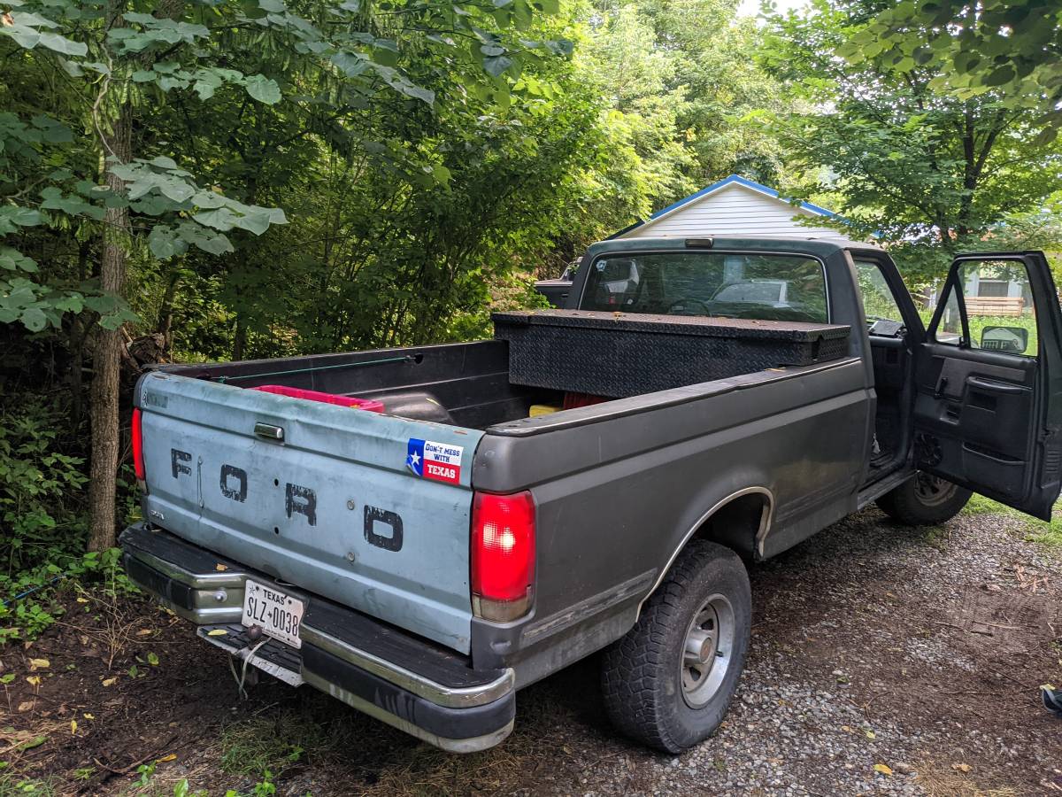 Ford-f-150-1990-grey-2
