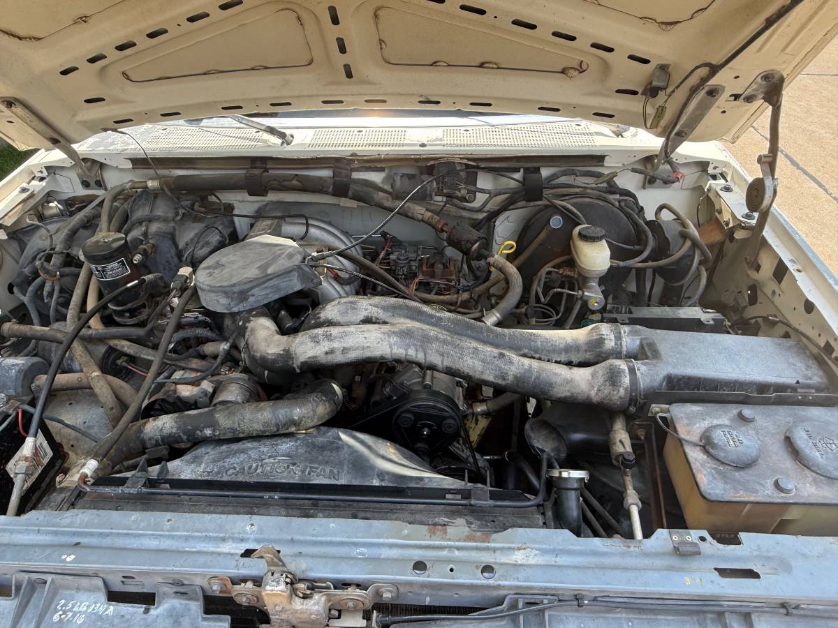 Ford-f-150-1990-white-11