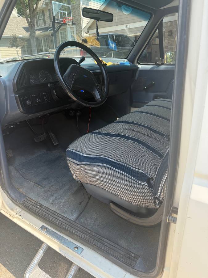 Ford-f-150-1990-white-5