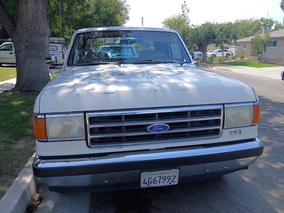Ford-f-150-1991-white-2