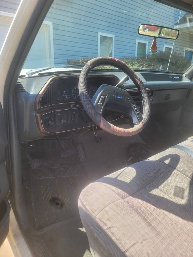 Ford-f-150-1991-white-6
