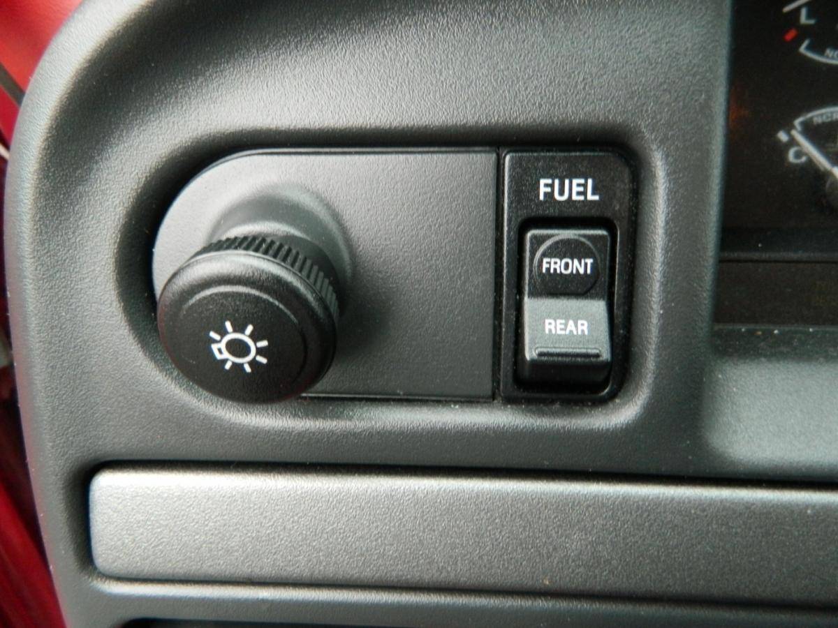 Ford-f-150-1993-red-15