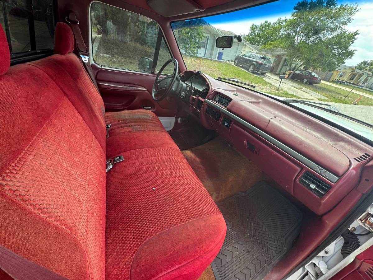 Ford-f-150-1994-white-1