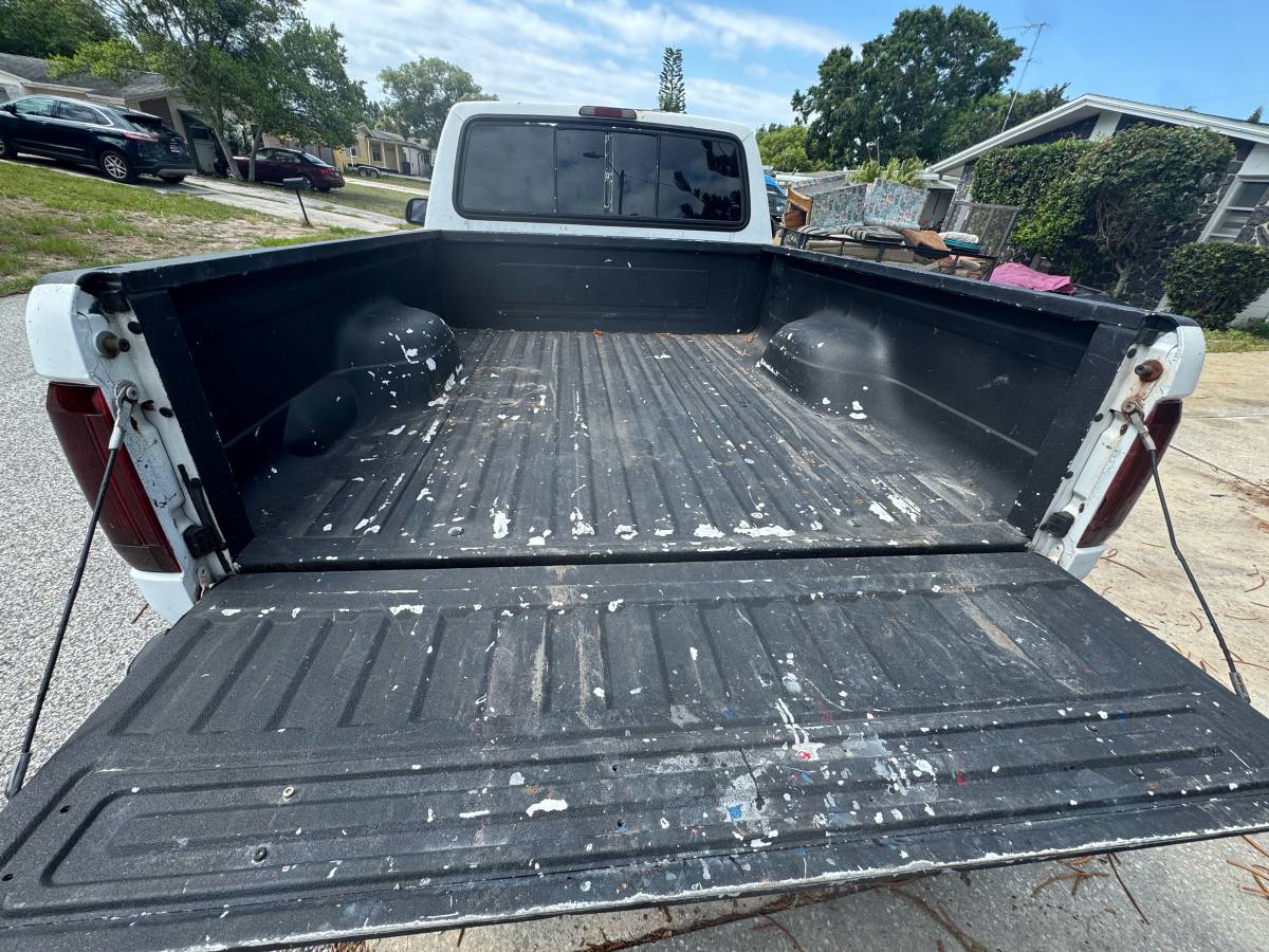 Ford-f-150-1994-white-2