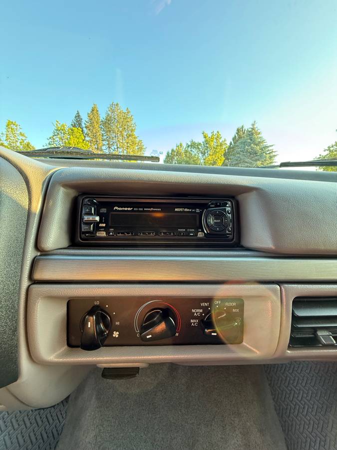 Ford-f-150-1995-grey-3