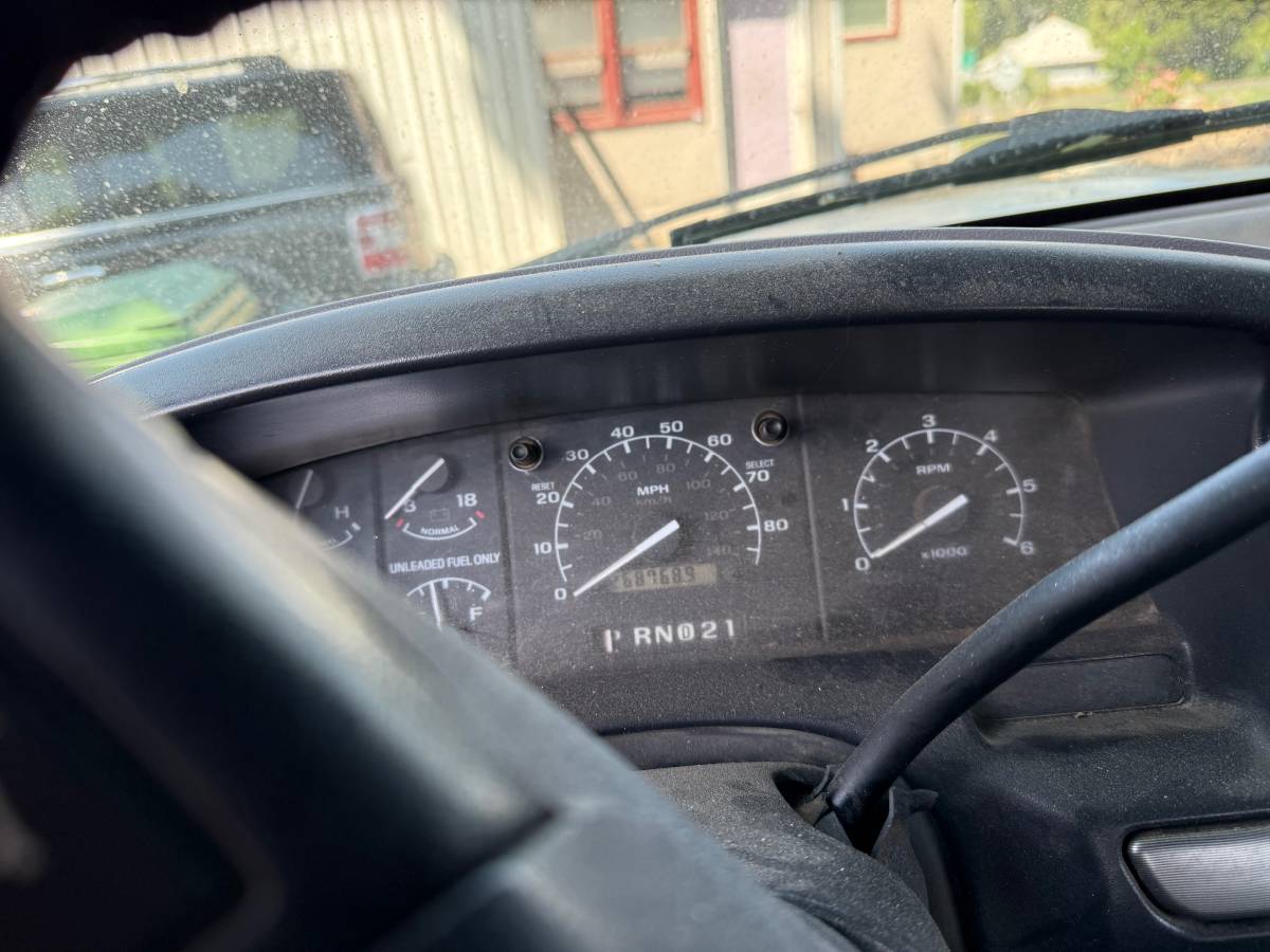 Ford-f-150-1995-white-6