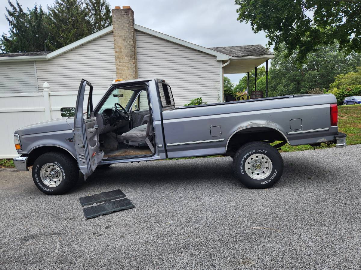 Ford-f-150-full-size-pickup-4x4-1995-silver-6