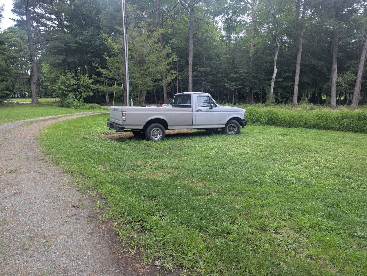 Ford-f-150-passengertruck-1993-grey-1
