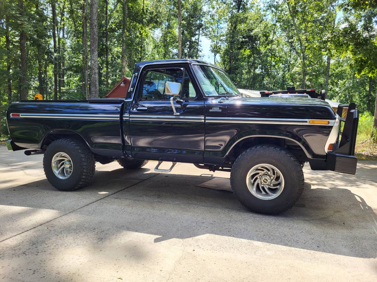 Ford-f-150-ranger-1979-black-1