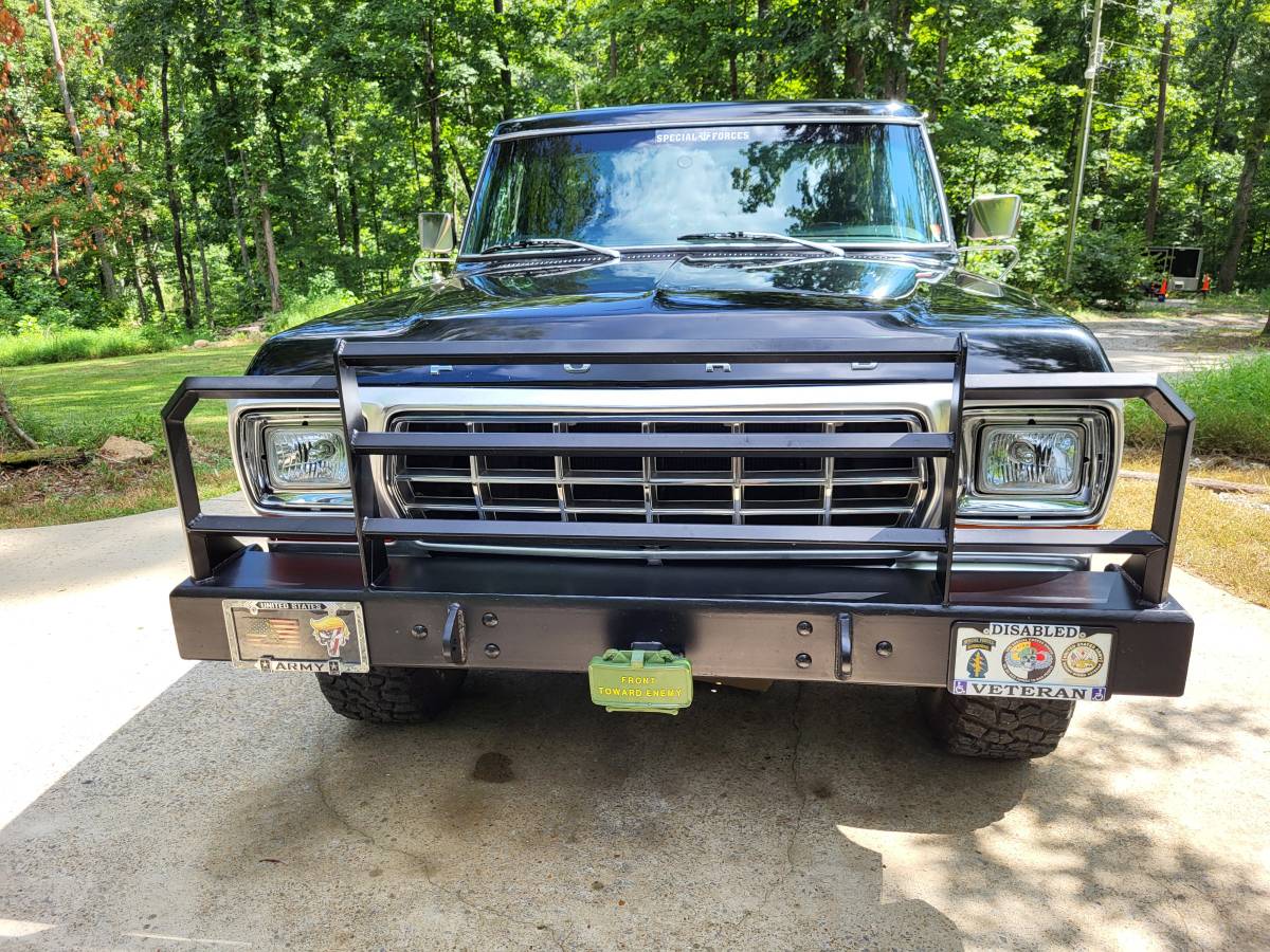Ford-f-150-ranger-1979-black-2