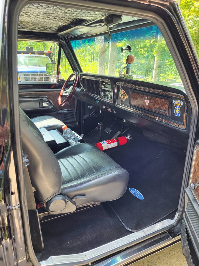 Ford-f-150-ranger-1979-black-6