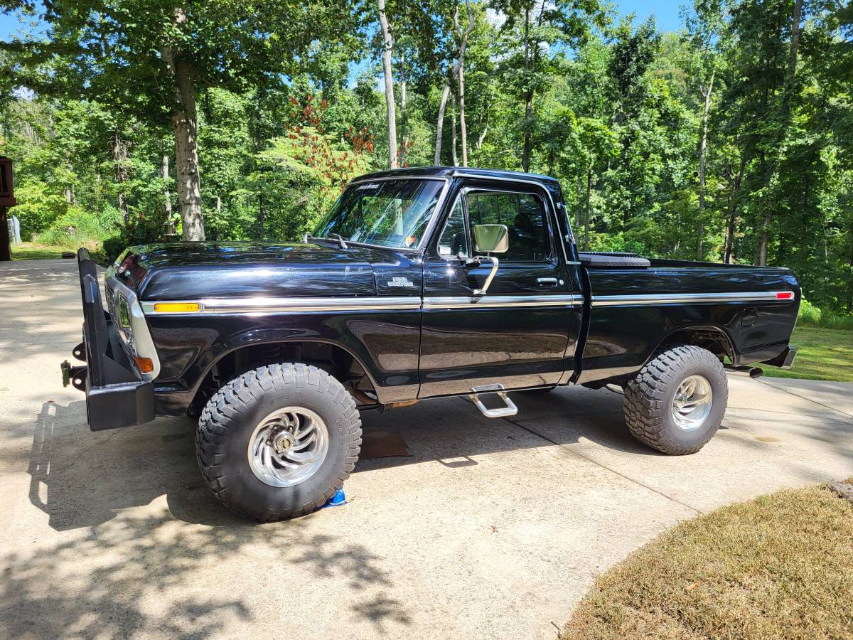 Ford-f-150-ranger-1979-black