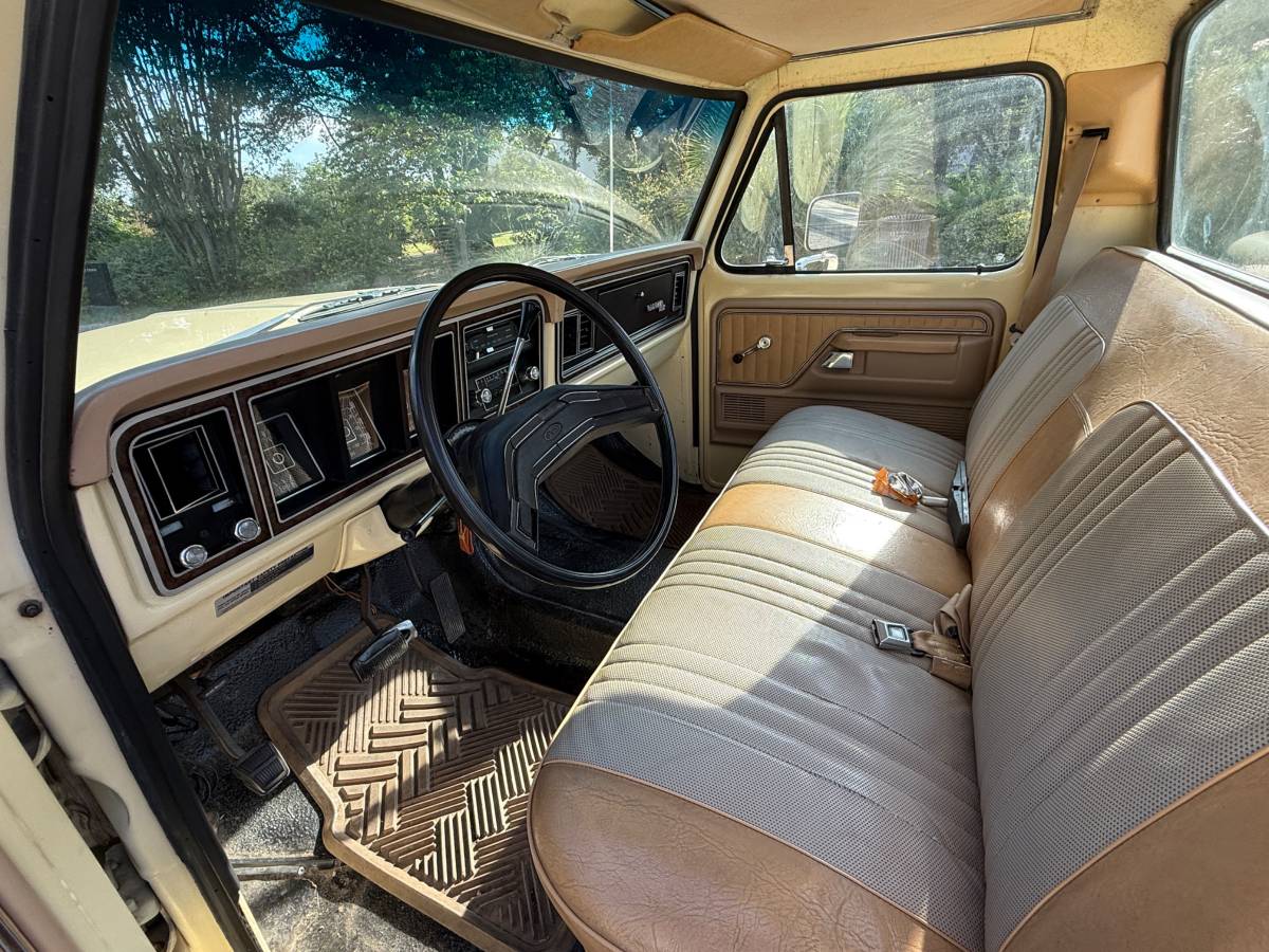 Ford-f-150-ranger-xlt-1977-10