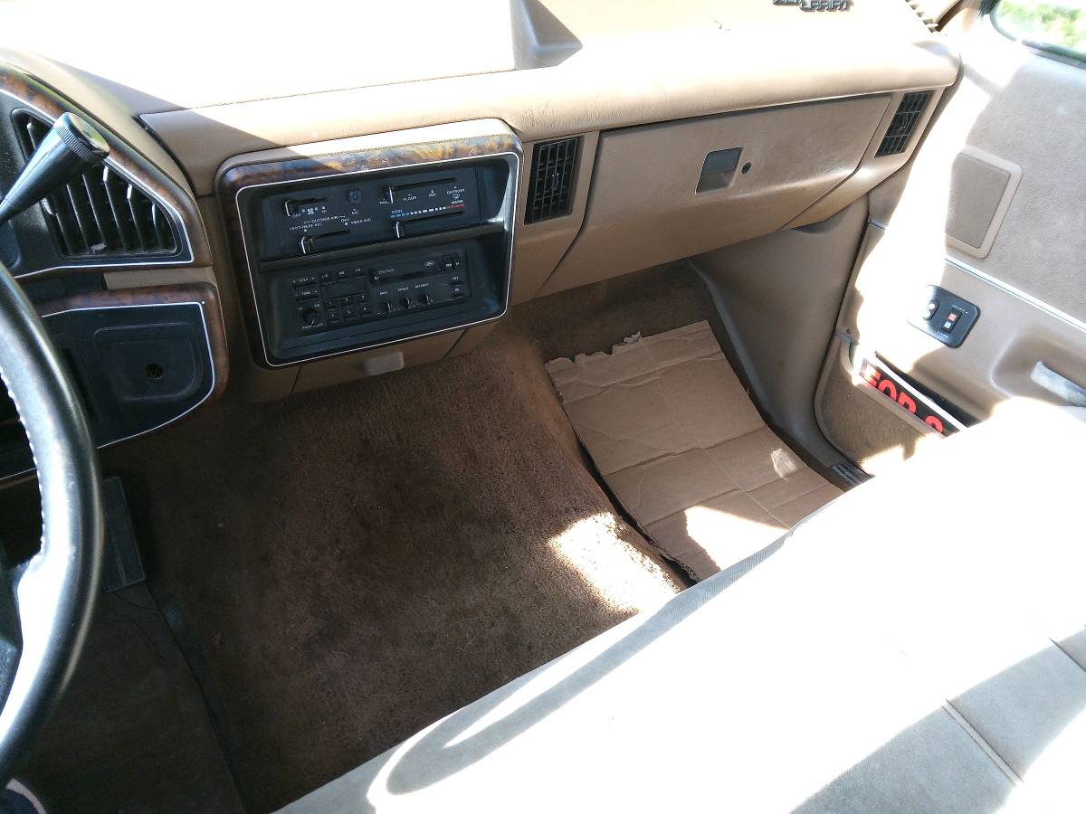 Ford-f-150-xlt-lariat-1987-brown-2