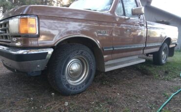 Ford-f-150-xlt-lariat-1987-brown