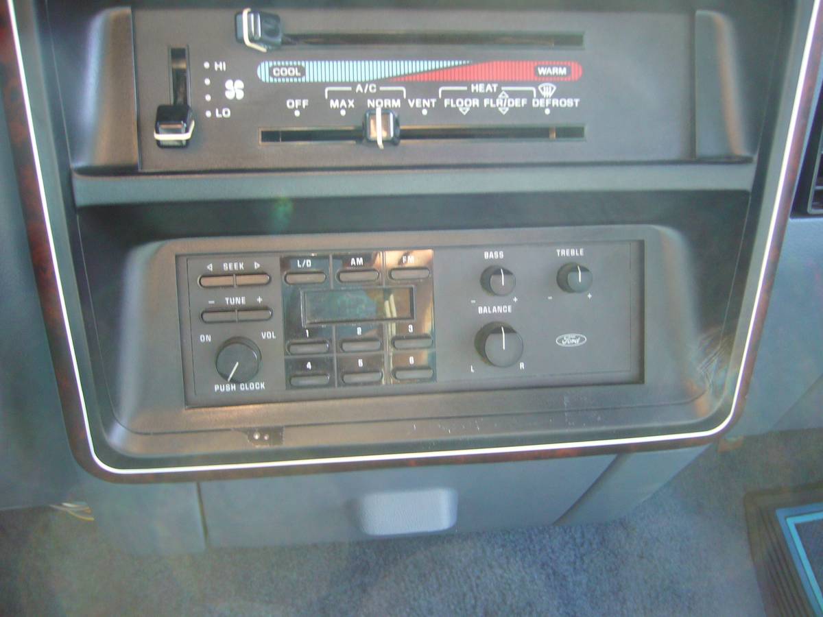 Ford-f-150-xlt-lariat-1990-blue-9