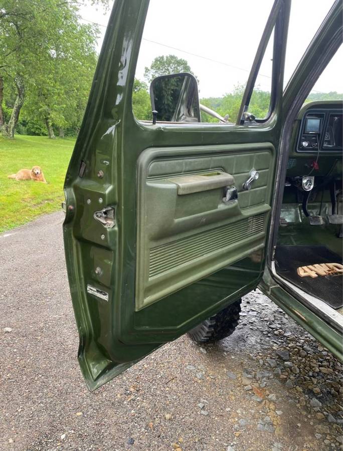 Ford-f-250-1976-green-2