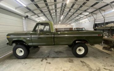 Ford-f-250-1976-green