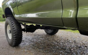 Ford-f-250-1976-green-9