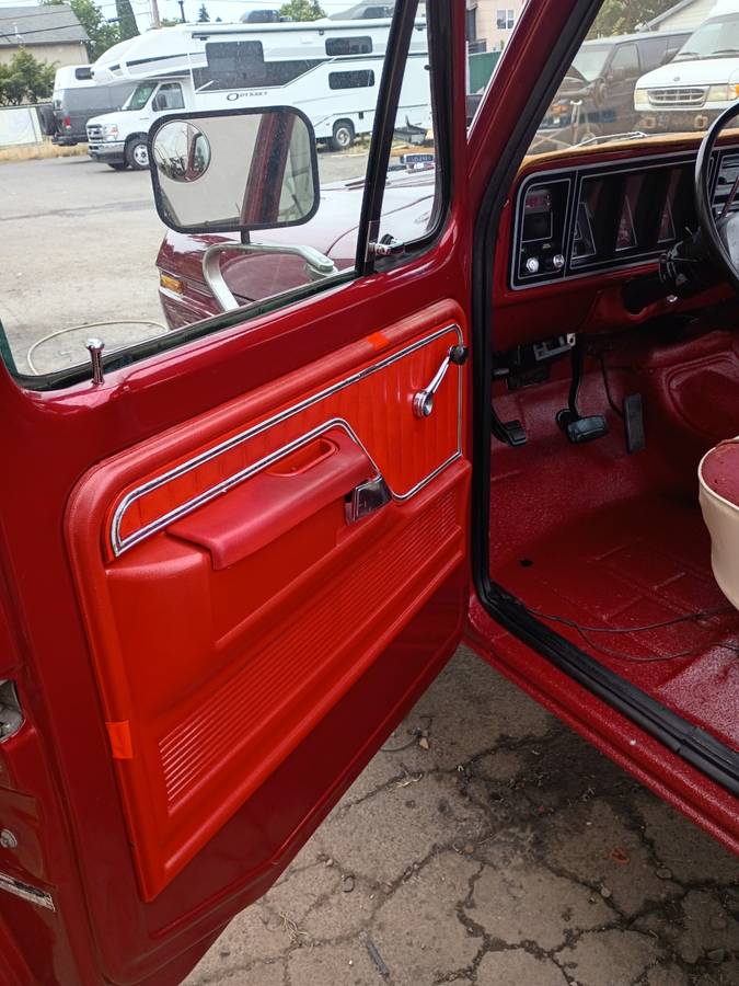 Ford-f-250-1977-custom-10