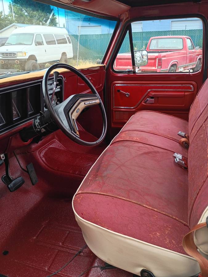 Ford-f-250-1977-custom-8