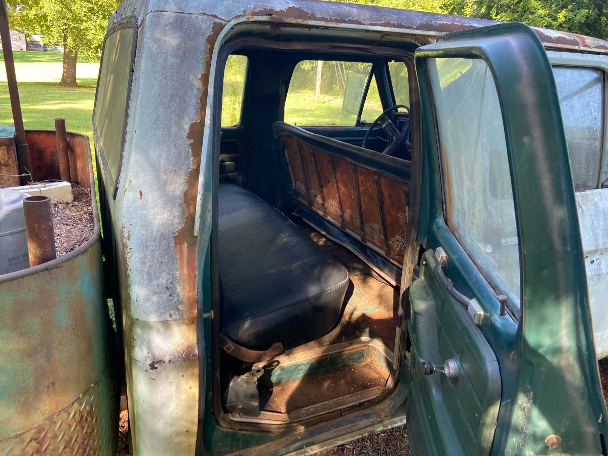 Ford-f-250-1977-green-5
