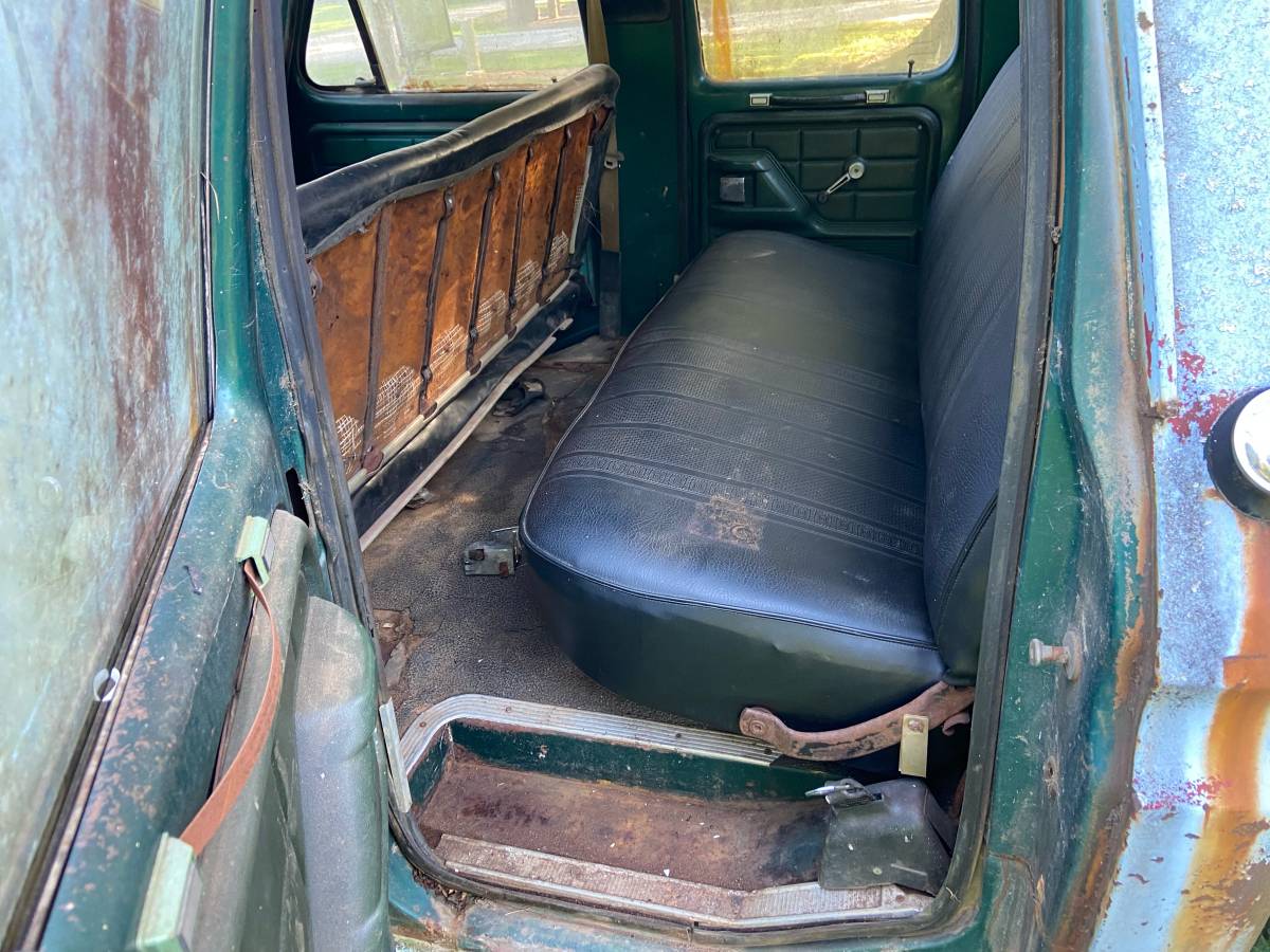 Ford-f-250-1977-green-6