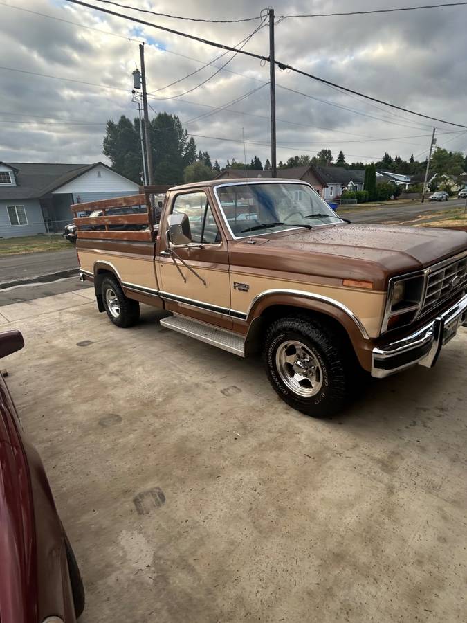 Ford-f-250-1986-brown-1