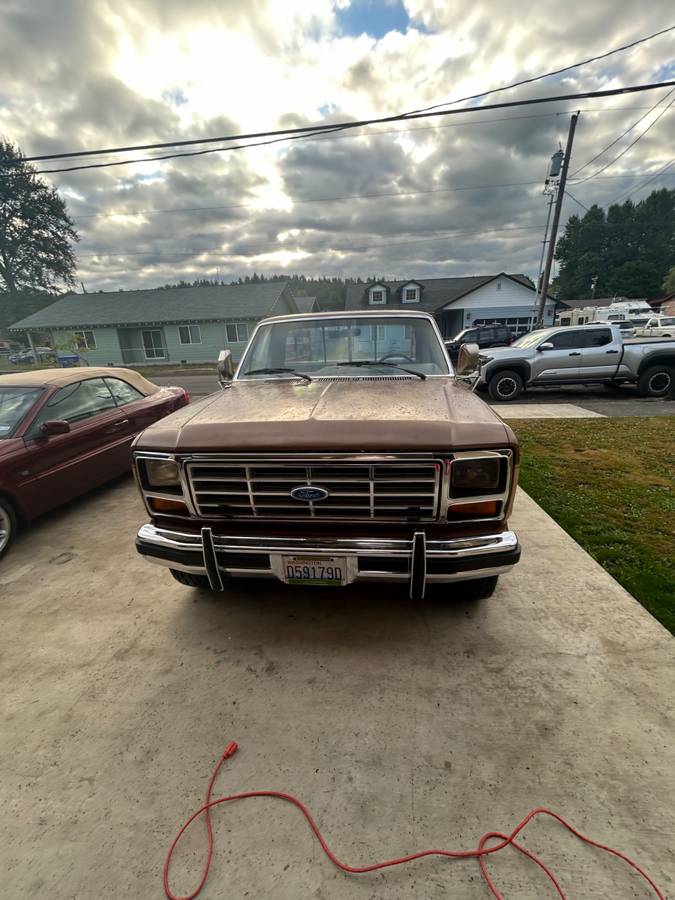 Ford-f-250-1986-brown-2