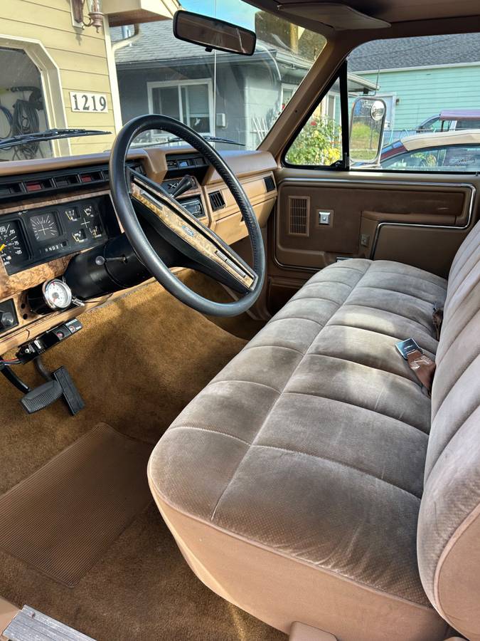 Ford-f-250-1986-brown-6