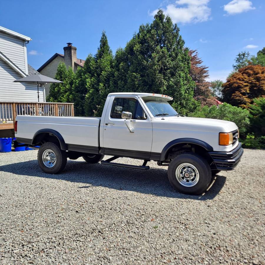 Ford-f-250-1987-white-10