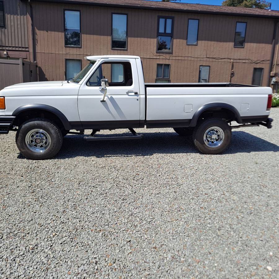 Ford-f-250-1987-white-11