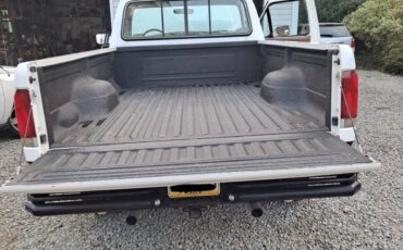 Ford-f-250-1987-white-3