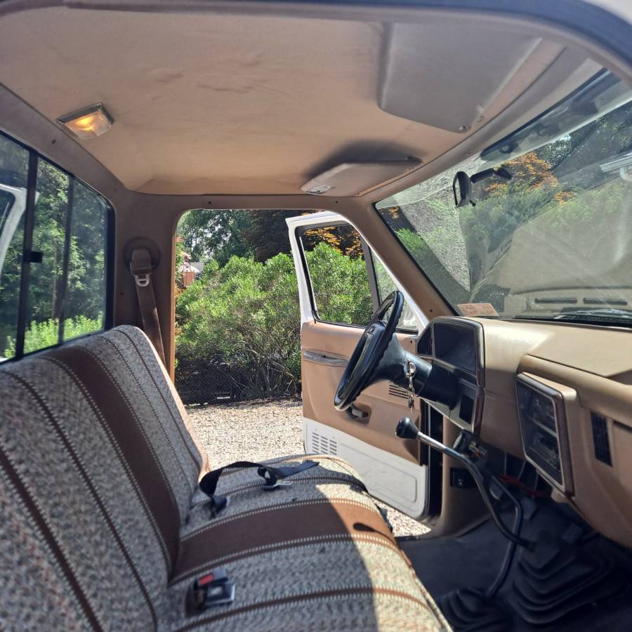 Ford-f-250-1987-white-5