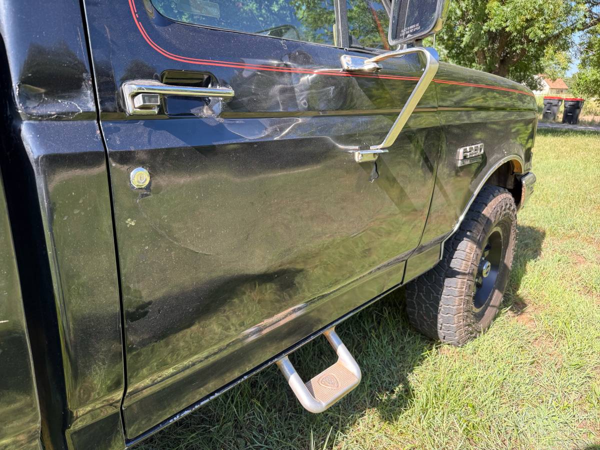 Ford-f-250-1990-black-16