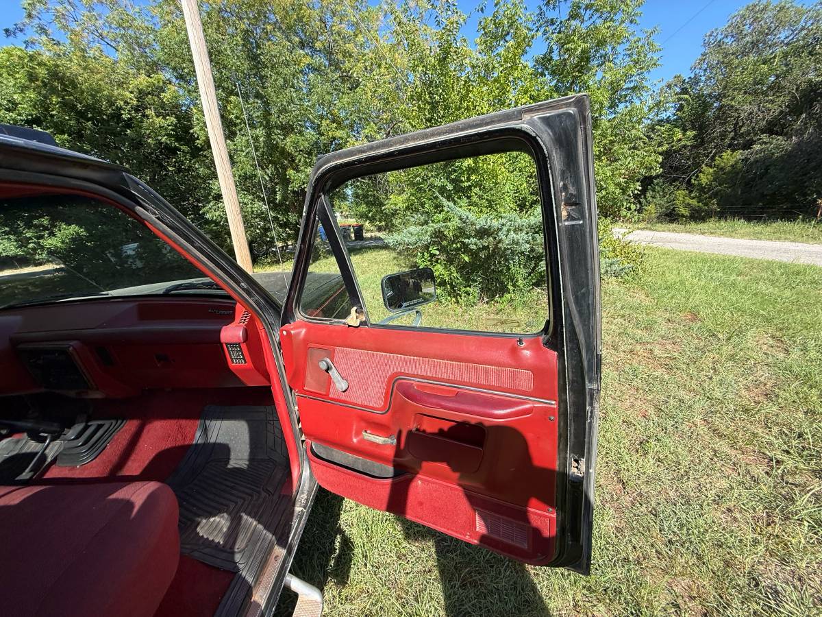 Ford-f-250-1990-black-17