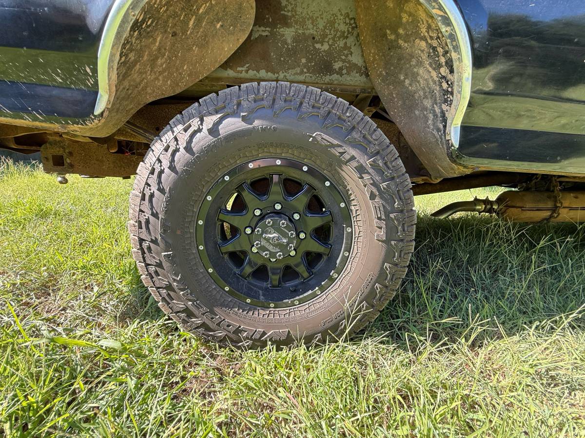 Ford-f-250-1990-black-3