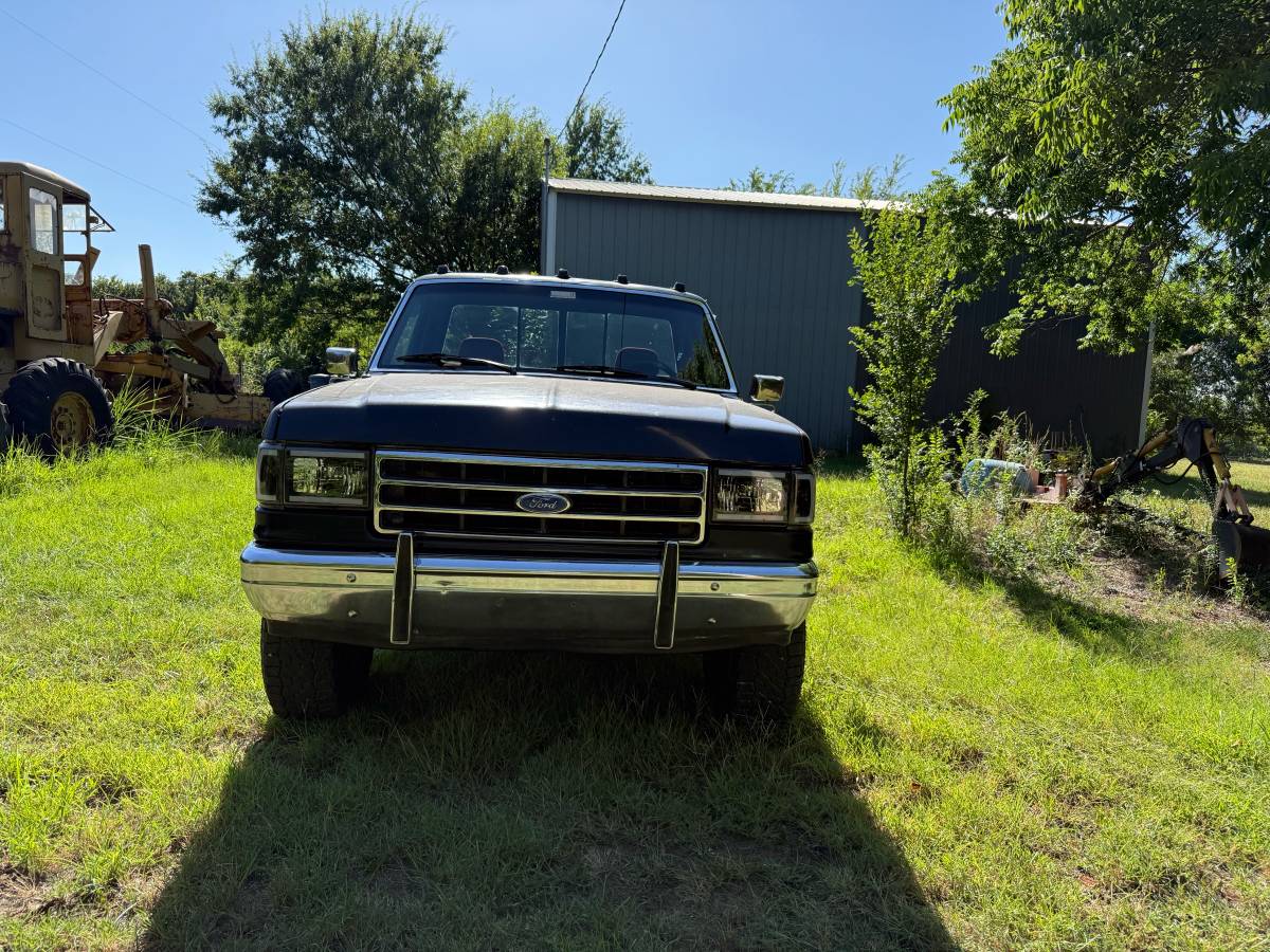 Ford-f-250-1990-black-7