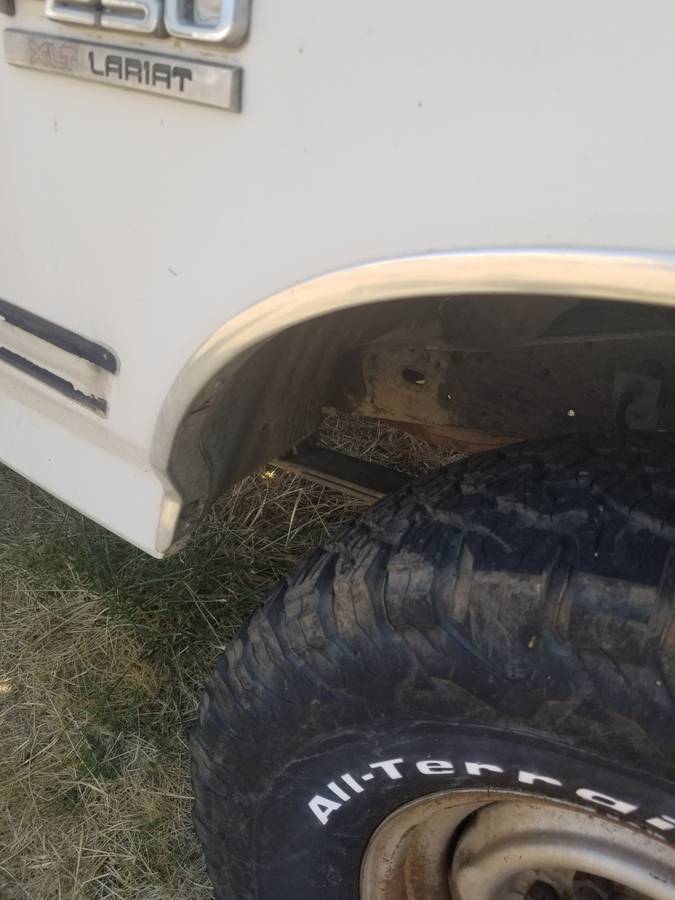 Ford-f-250-1991-white-4