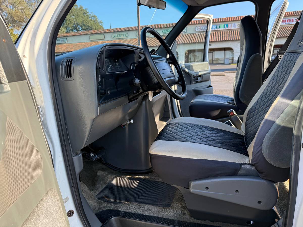 Ford-f-250-1993-white-11