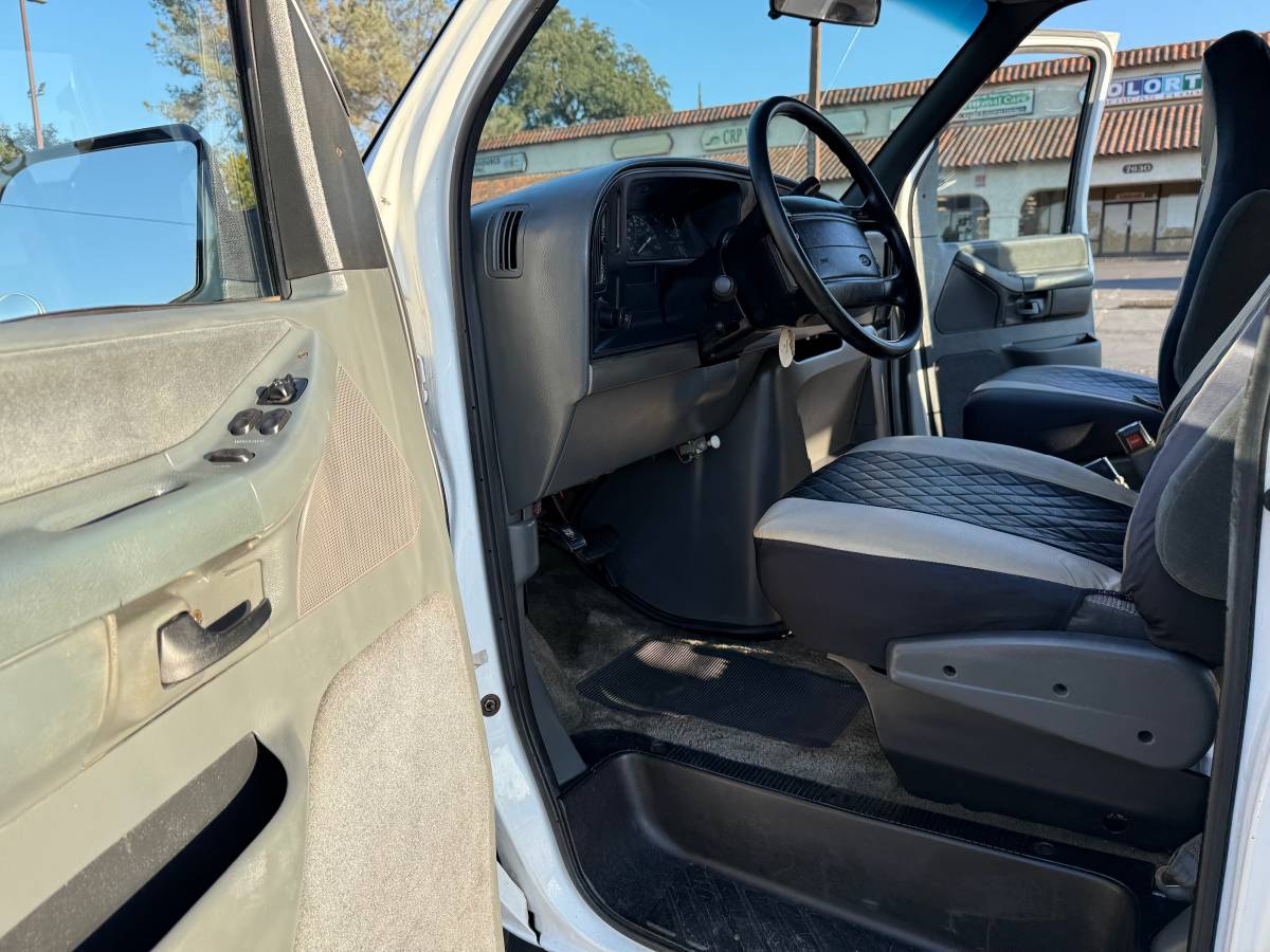 Ford-f-250-1993-white-12