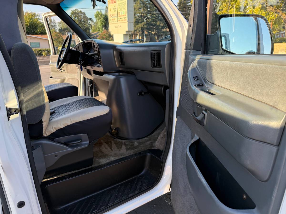 Ford-f-250-1993-white-14