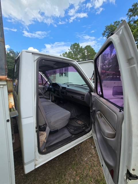 Ford-f-250-1995-white-4