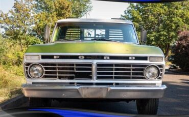 Ford-f-250-camper-special-range-1974-green-1