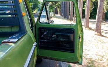 Ford-f-250-camper-special-range-1974-green-13
