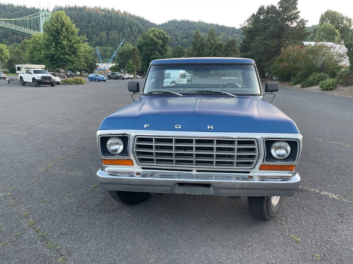 Ford-f-250-custom-1978-blue-2