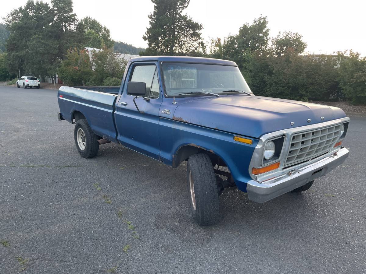 Ford-f-250-custom-1978-blue-3