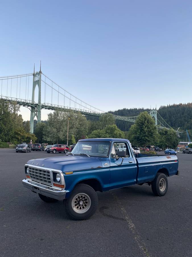 Ford-f-250-custom-1978-blue