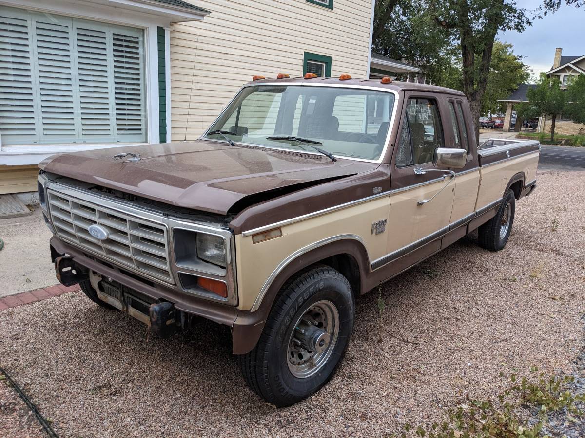 Ford-f-250-diesel-1984-brown-11